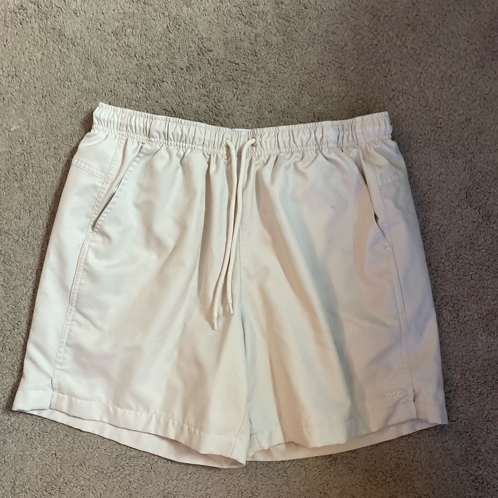 Cream athletic shorts - size large
